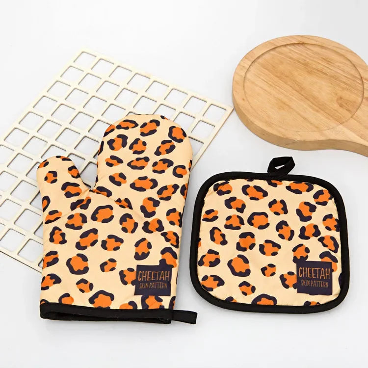 Kitchen Gloves Insulation Leopard Pattern Pad Cooking Microwave Gloves Baking BBQ Oven Potholders Oven Mitts Potholder Pad