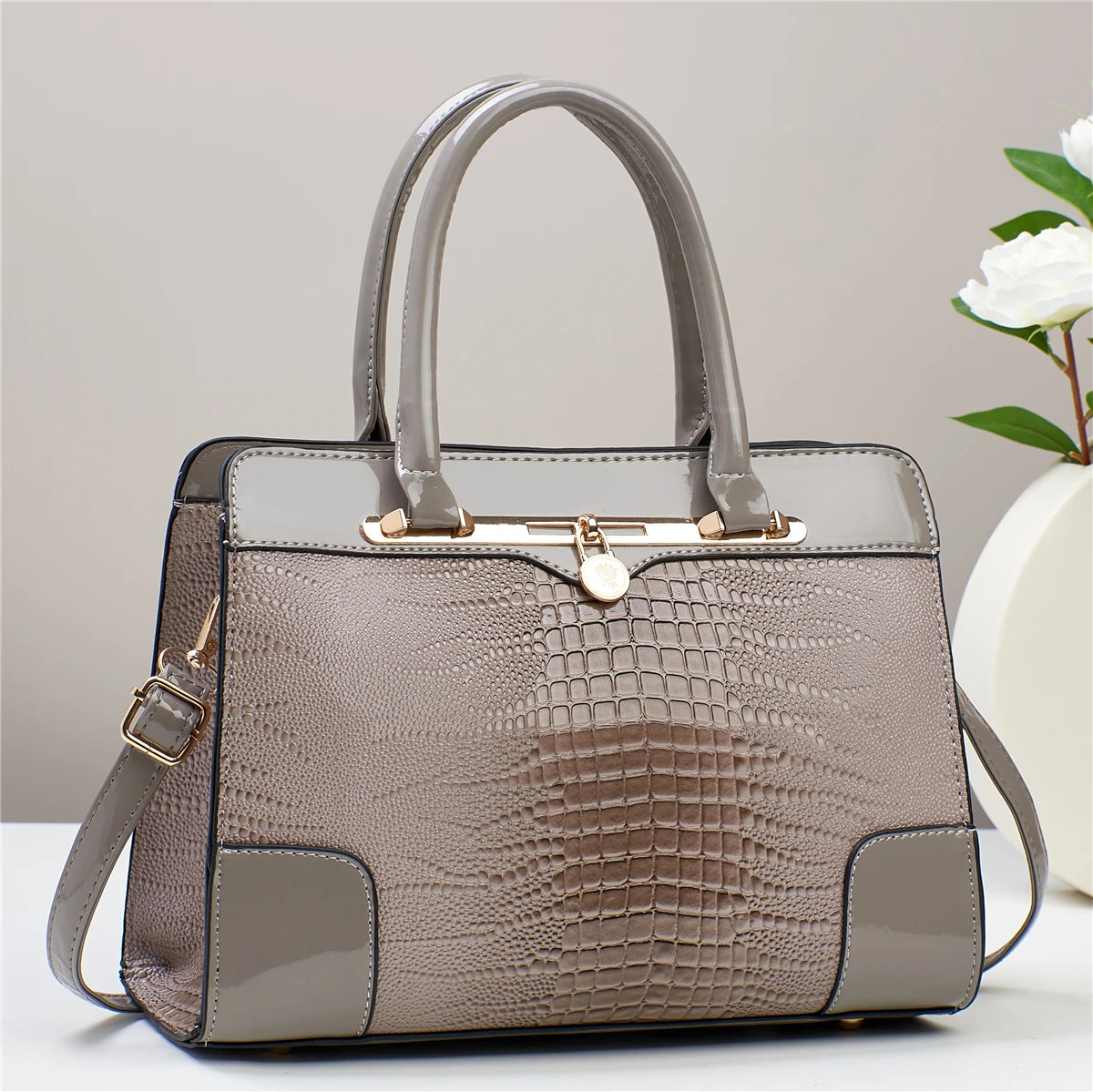 Crocodile Pattern Handbag, Women Large Capacity Crossbody Bag, Fashion Glossy Satchel Purse