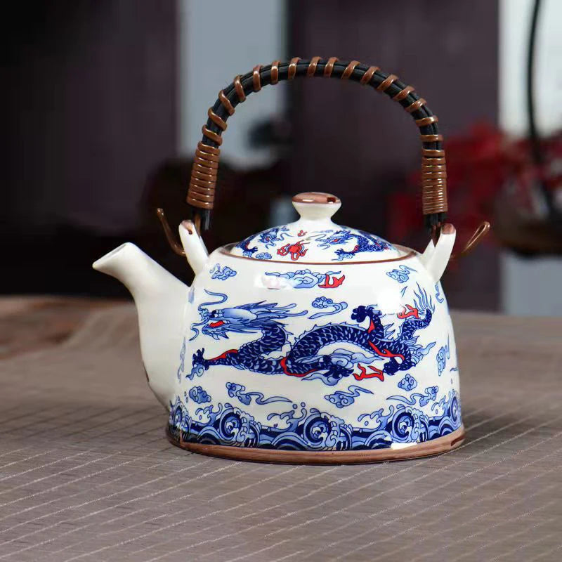 Puer Tea Kettle Teapot for Tea in a Cup High Quality Blue and White Porcelain Teapot 900ml Samovar Ceramic Pot Teapots Gaiwan